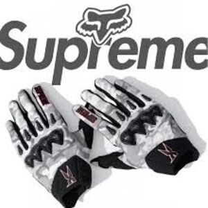 Supreme | Accessories | Supreme Nike Vapor Jet 4 Football Gloves